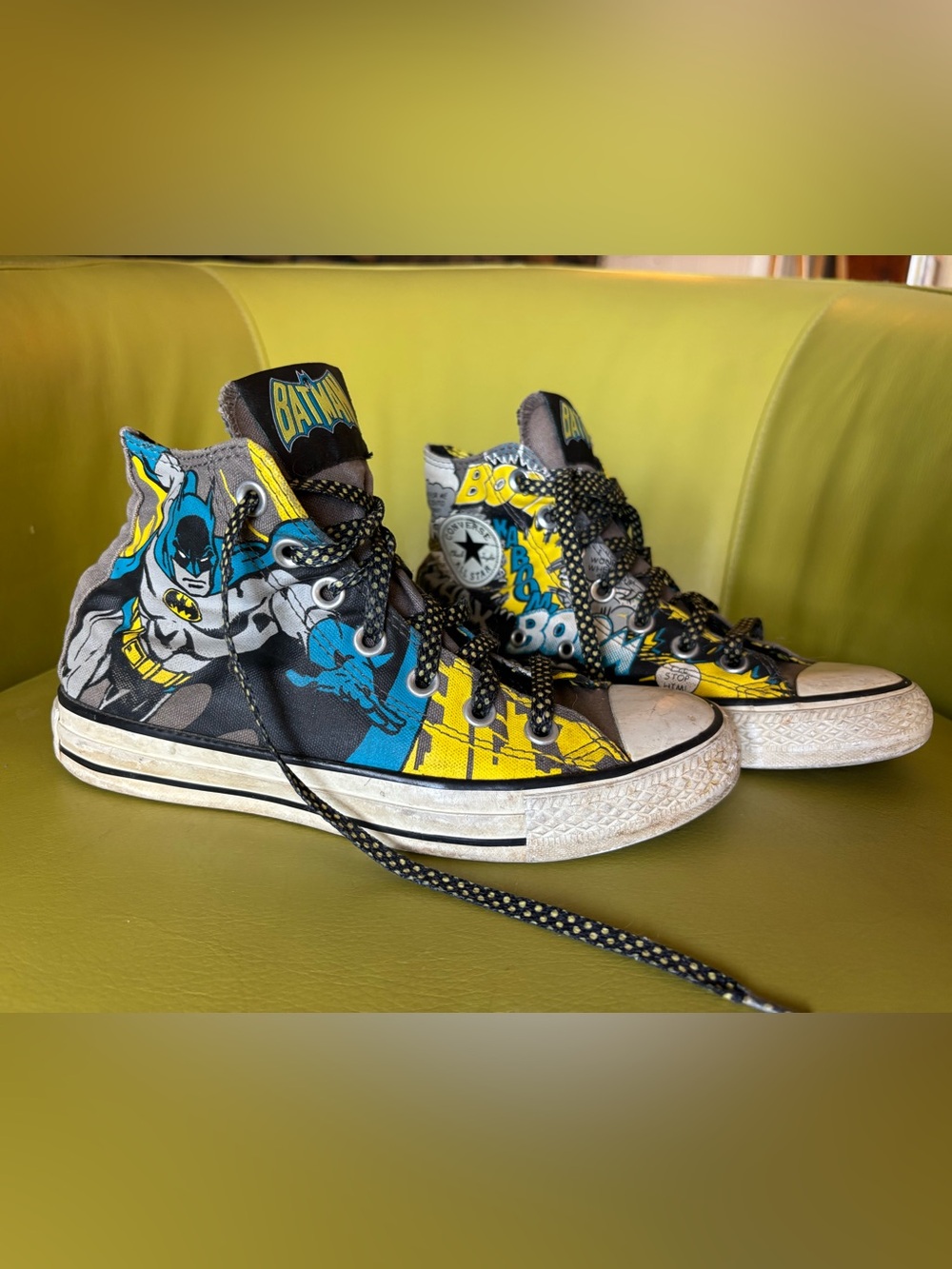 Converse All Star Batman DC Comics High Top Sneakers Men’s 4 Women’s 6
